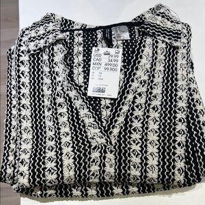 Black and White Knit Top